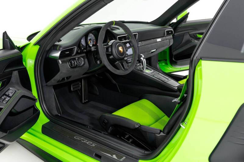 2019 Porsche 911 GT3 RS