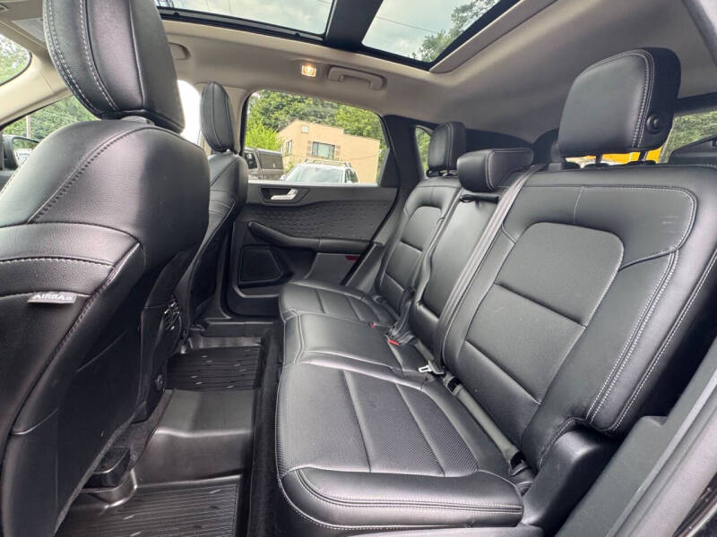 2020 Ford Escape SEL