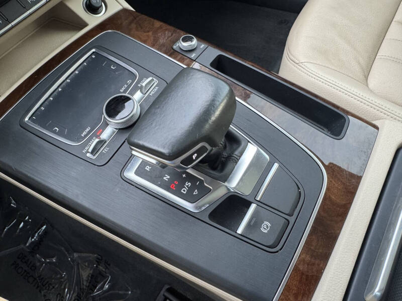 2018 Audi Q5 2.0T quattro Premium Plus