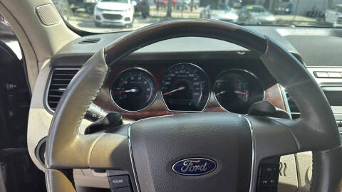 2010 Ford Taurus Limited
