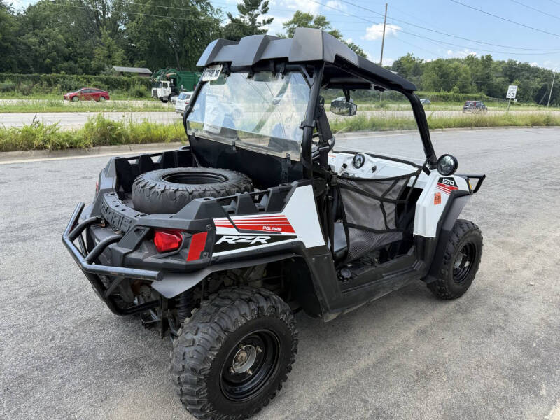 2015 Polaris razor 570