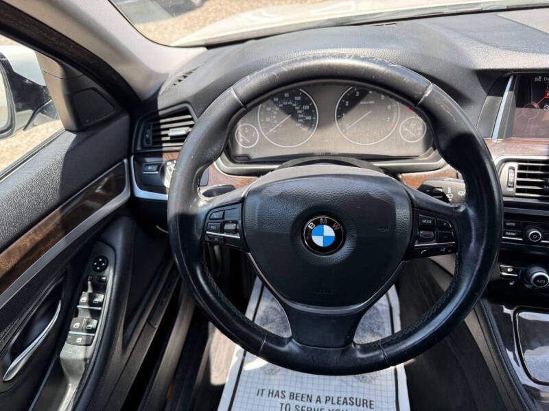 2015 BMW 5 Series 528i