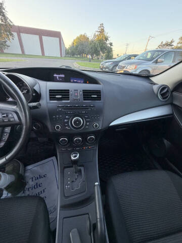 2013 Mazda MAZDA3 i Touring