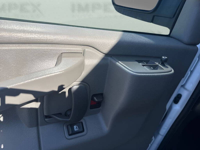 2023 GMC Savana 2500