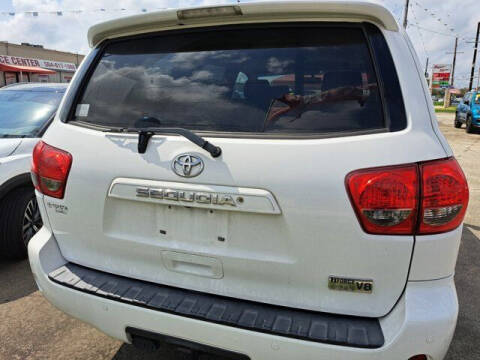 2016 Toyota Sequoia SR5