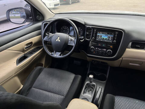 2016 Mitsubishi Outlander SEL
