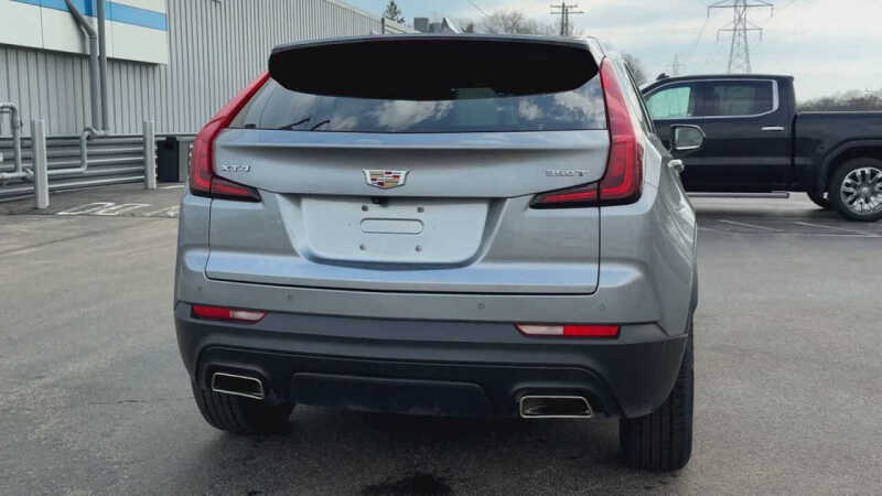 2023 Cadillac XT4 Luxury