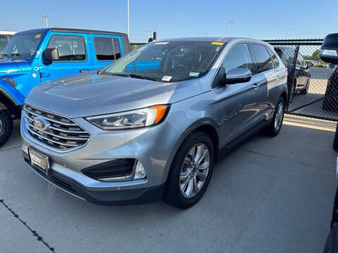 2022 Ford Edge Titanium