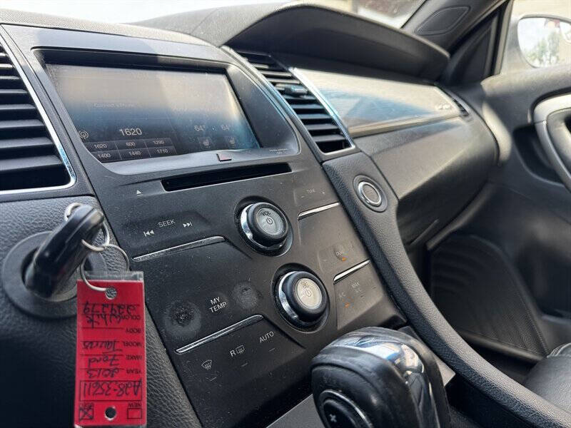 2013 Ford Taurus SEL