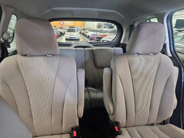 2015 Mazda MAZDA5 Sport