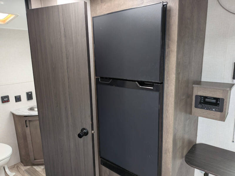 2023 Venture RV Sonic Lite