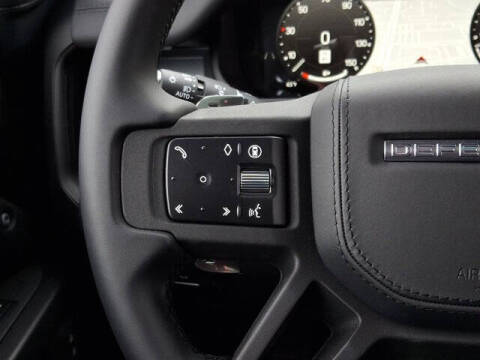 2025 Land Rover Defender 130 V8 P500