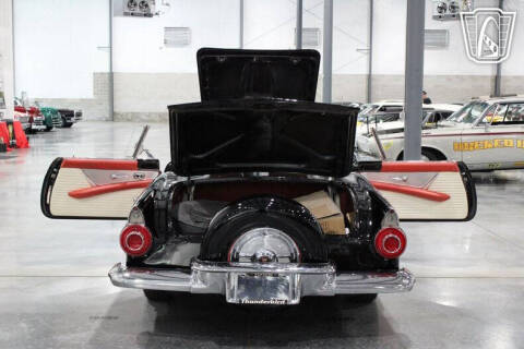 1956 Ford Thunderbird