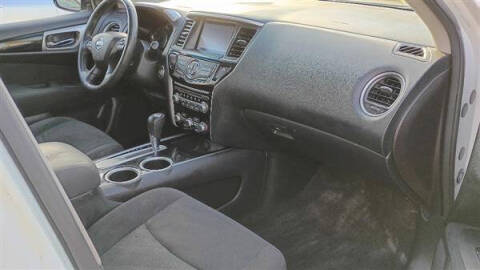 2016 Nissan Pathfinder