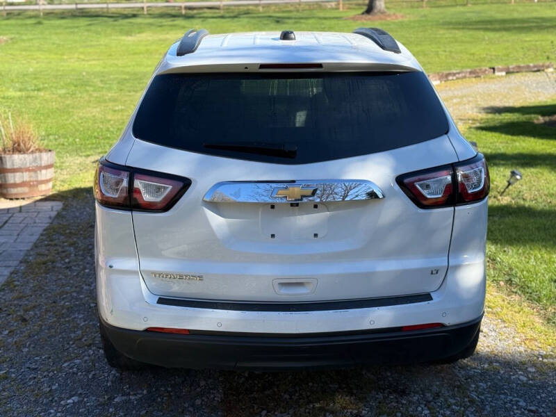 2017 Chevrolet Traverse LT
