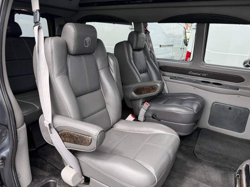 2017 Chevrolet Express 2500
