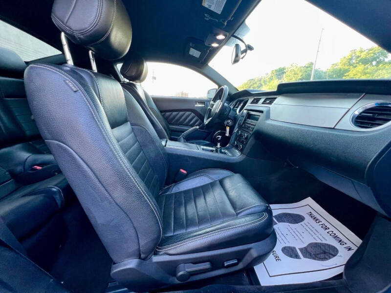 2012 Ford Mustang V6 Premium