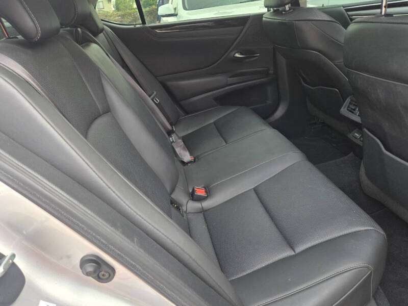 2019 Lexus ES 350 Luxury