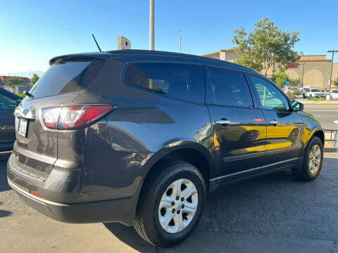 2017 Chevrolet Traverse LS
