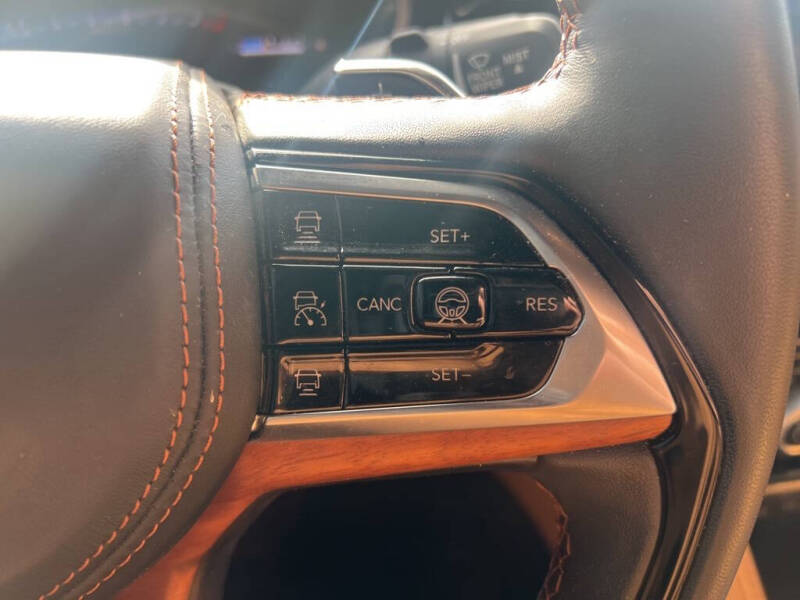 2024 Jeep Grand Cherokee Summit