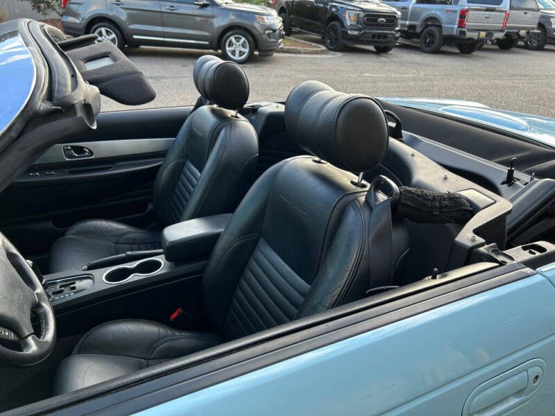 2003 Ford Thunderbird