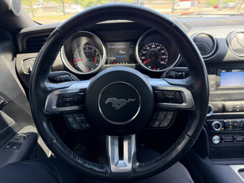 2021 Ford Mustang EcoBoost