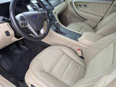 2014 Ford Taurus SEL