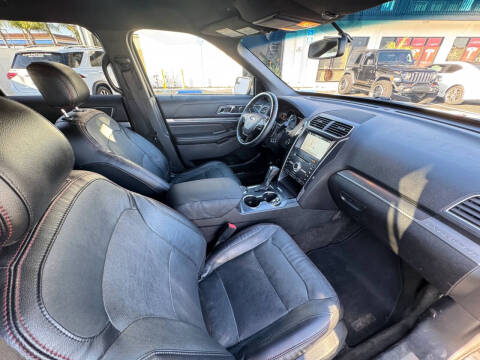 2017 Ford Explorer Sport