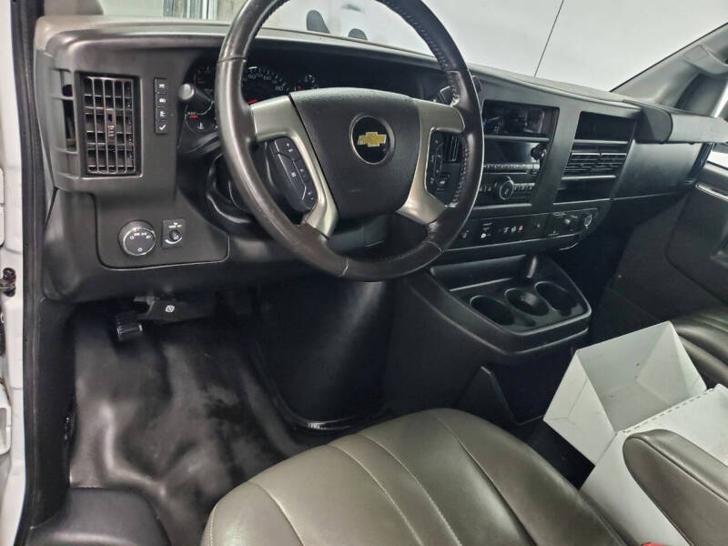 2017 Chevrolet Express 3500