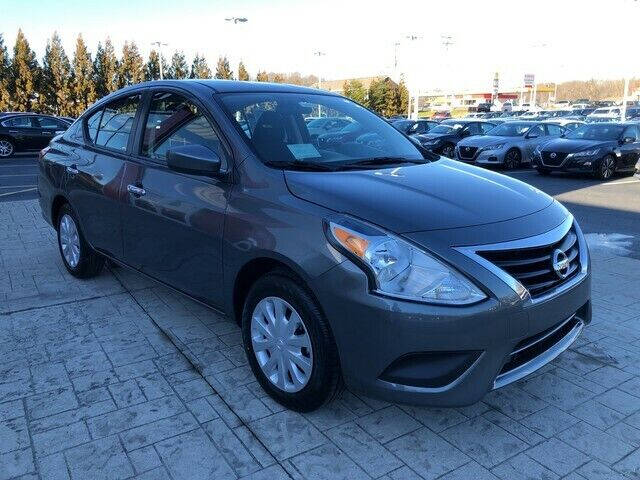 2019 Nissan Versa SV
