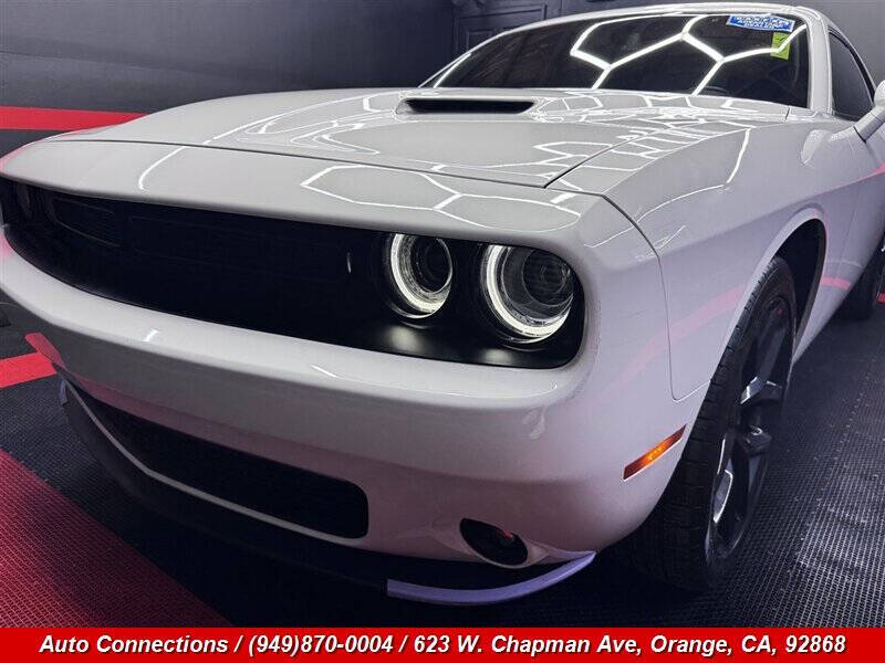 2021 Dodge Challenger SXT