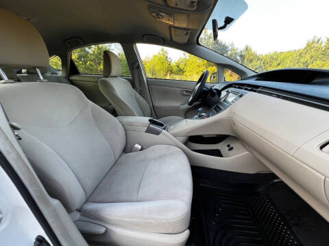 2013 Toyota Prius Three