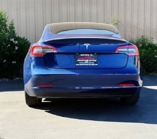 2019 Tesla Model 3 Mid Range