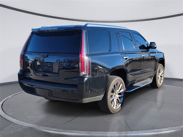 2019 Cadillac Escalade Luxury
