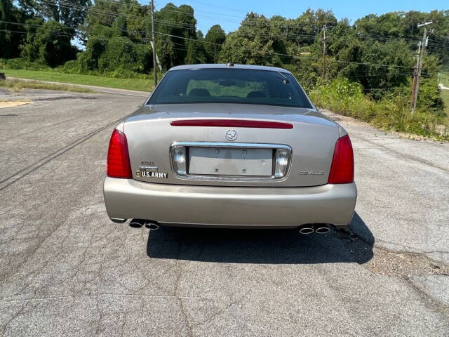 2004 Cadillac DeVille for sale at Car ConneXion Inc in Knoxville, TN