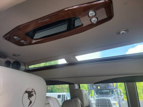 2023 GMC Savana 2500