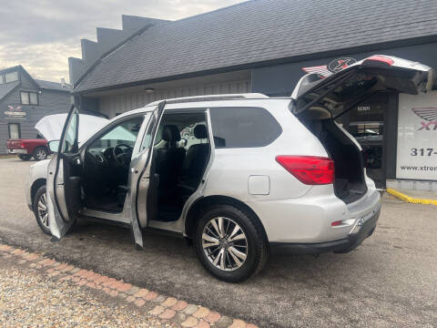 2020 Nissan Pathfinder SL