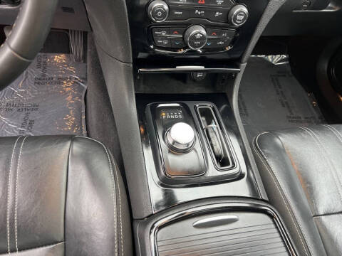 2023 Chrysler 300 S V6