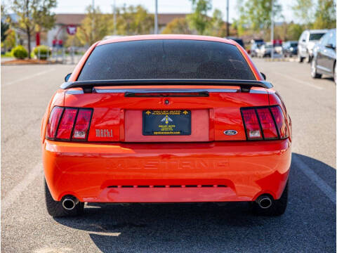2004 Ford Mustang Mach 1 Premium