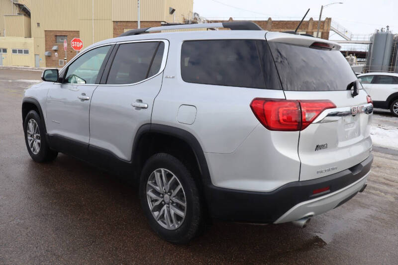 2018 GMC Acadia SLE-2