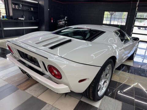 2005 Ford GT