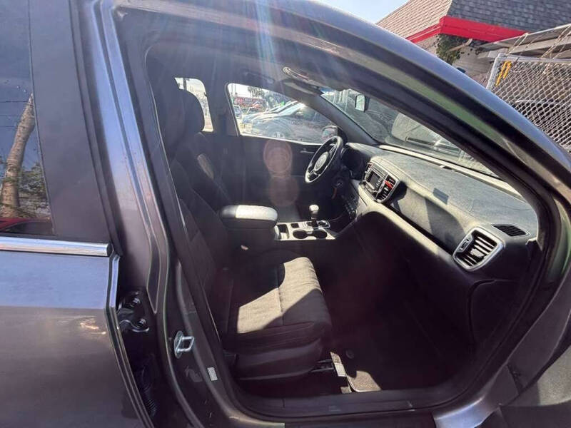 2017 Kia Sportage LX