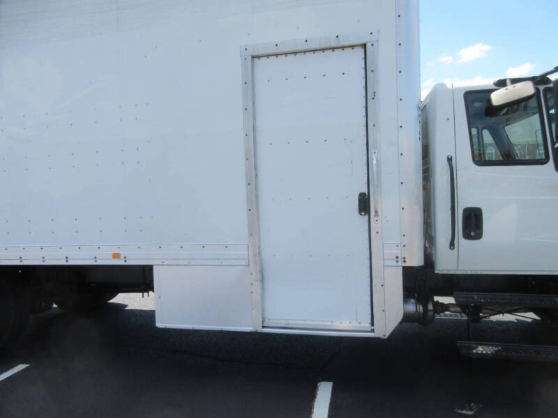 2019 International DuraStar 4300