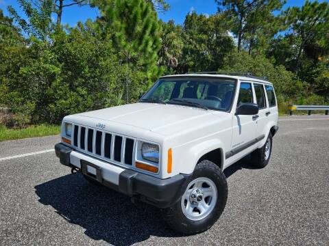 2001 Jeep Cherokee for sale at VICTORY LANE AUTO SALES in Port Richey FL