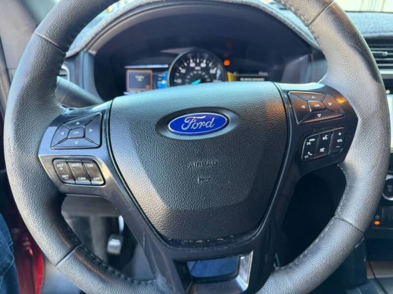 2017 Ford Explorer XLT