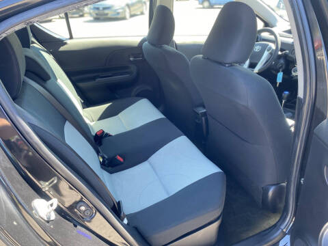 2015 Toyota Prius c Three