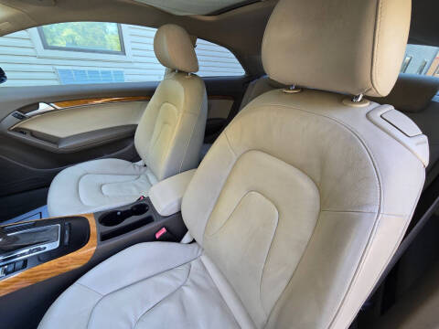 2010 Audi A5 2.0T quattro Premium