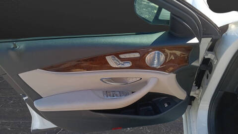 2018 Mercedes-Benz E-Class E 300
