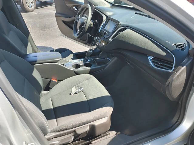 2017 Chevrolet Malibu LT