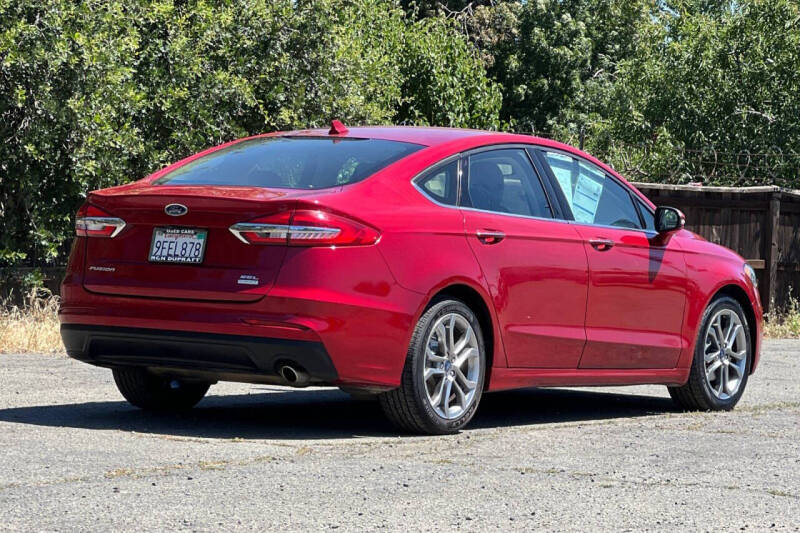 2020 Ford Fusion SEL